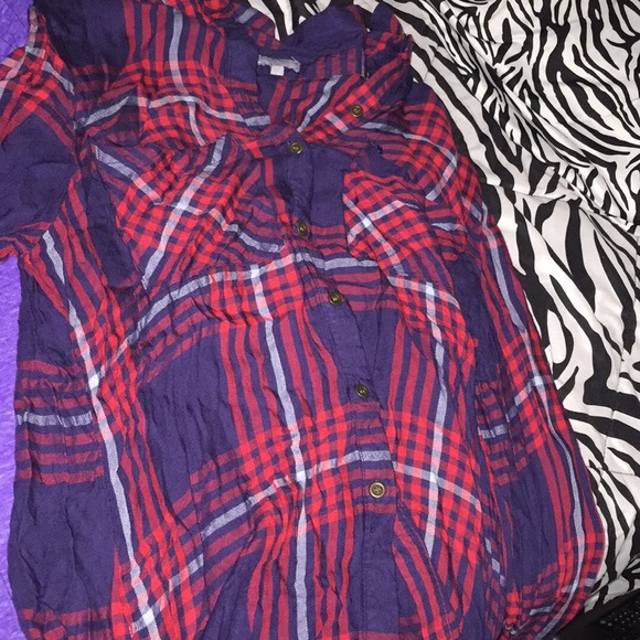 Shirts - Picture 2 of 3